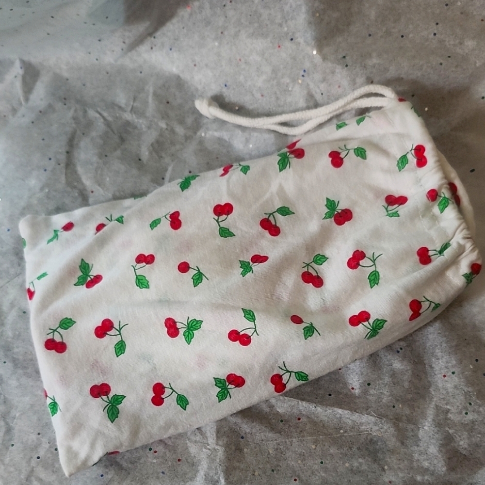 Cherry Print Woman's Slippers With Drawstring Pouch